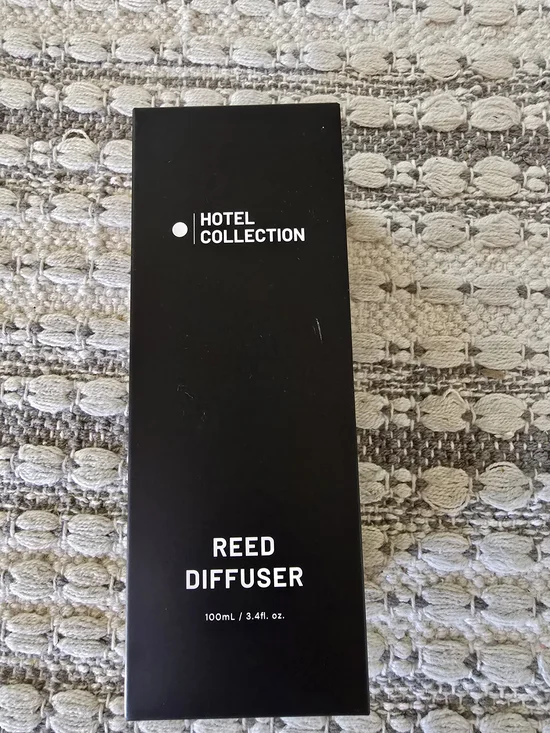 Hotel Collection Black Reed Diffuser - Picture 5 of 7
